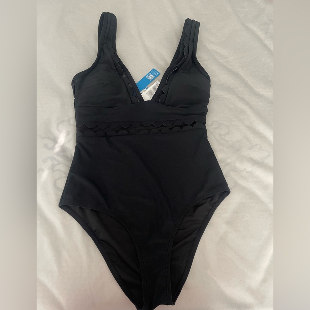 Cupshe Black One-Piece Swimsuit with Scallop Trim Detail